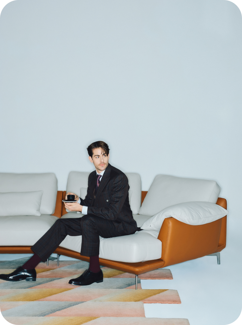 D.well Philosophy - Natural wood grain texture