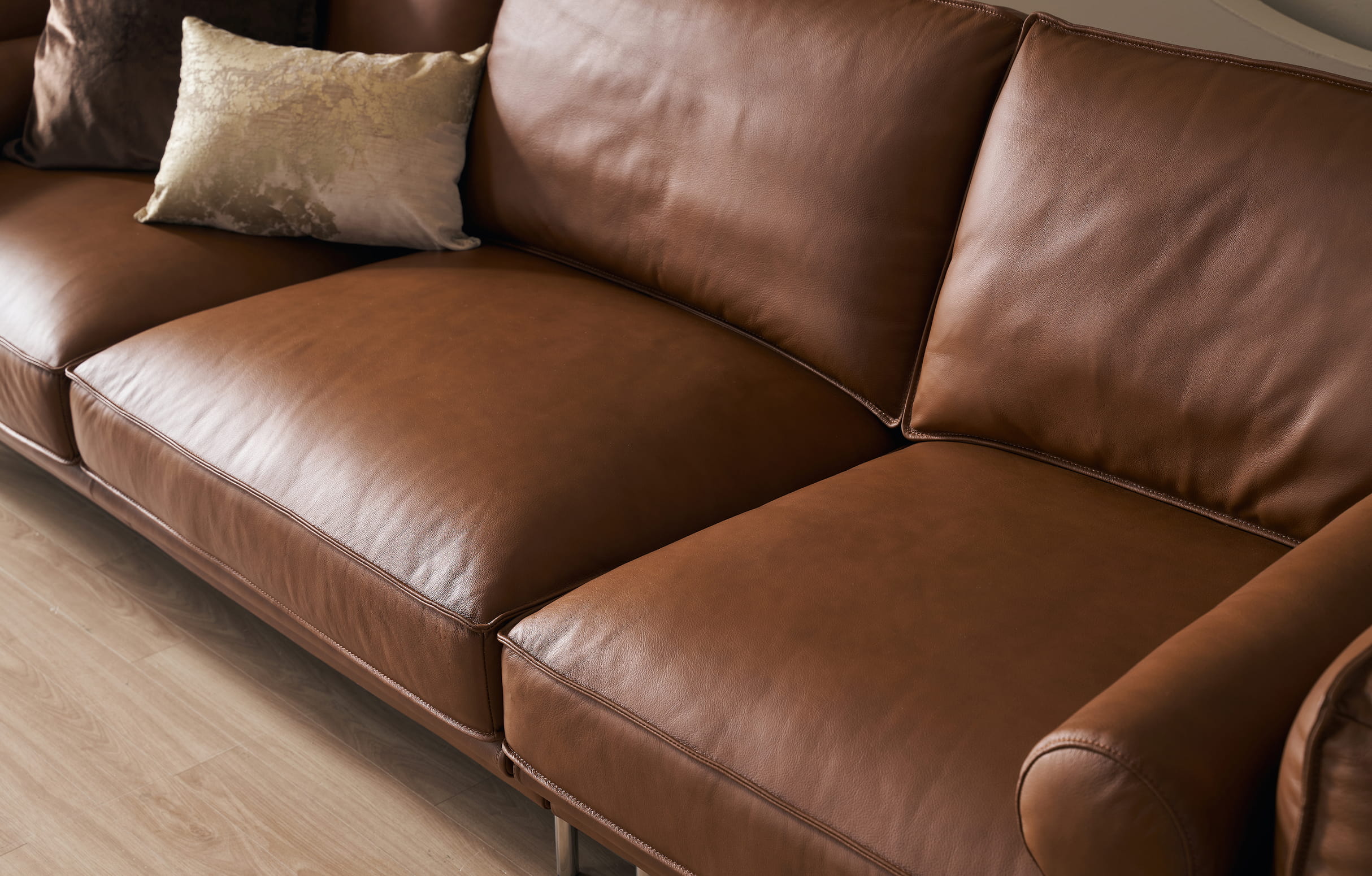 pillowtalk 소파 디테일