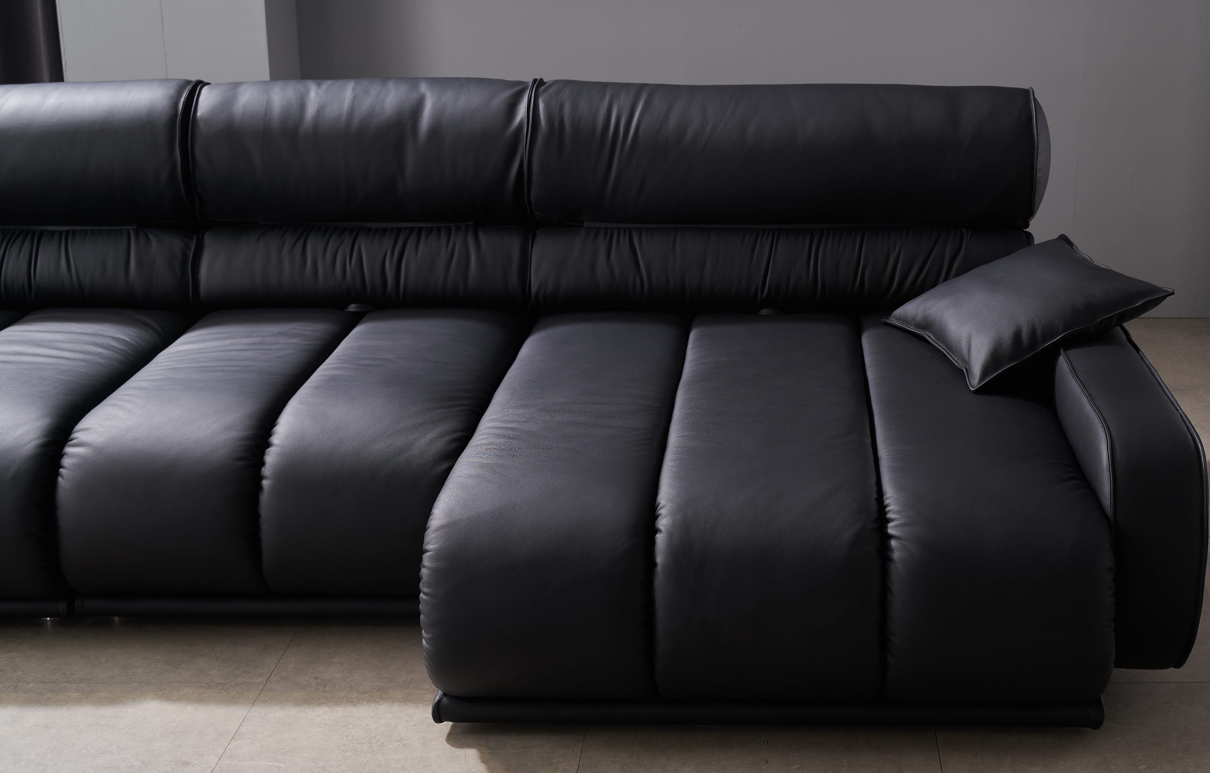 podium-swing 소파 메인