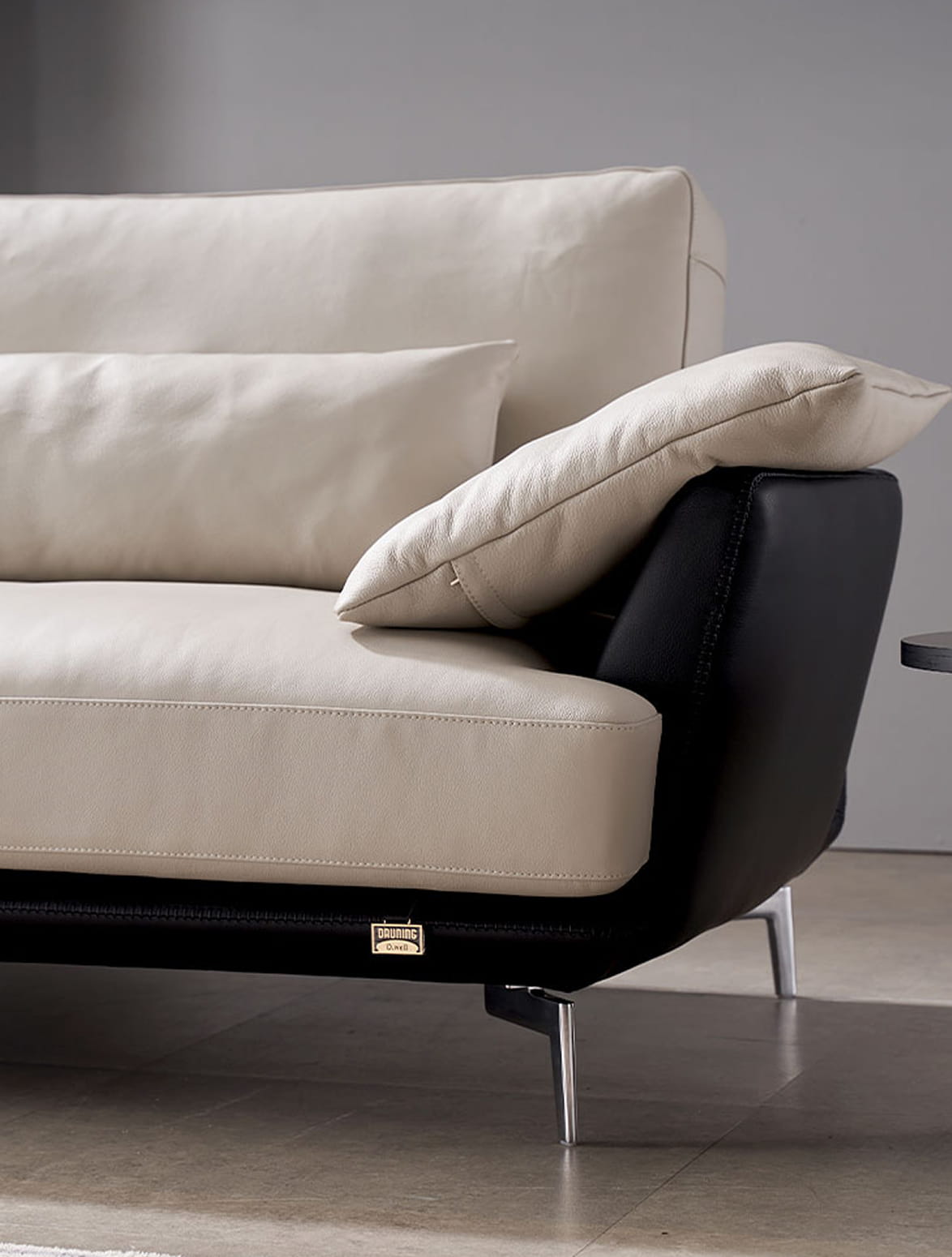 trie_r 소파 디테일