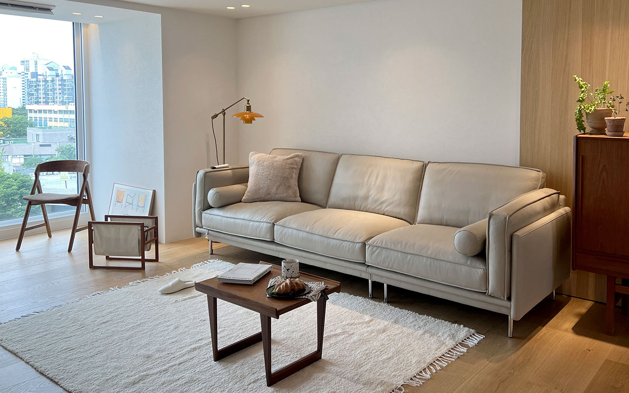 Pillowtalk Sofa Side View