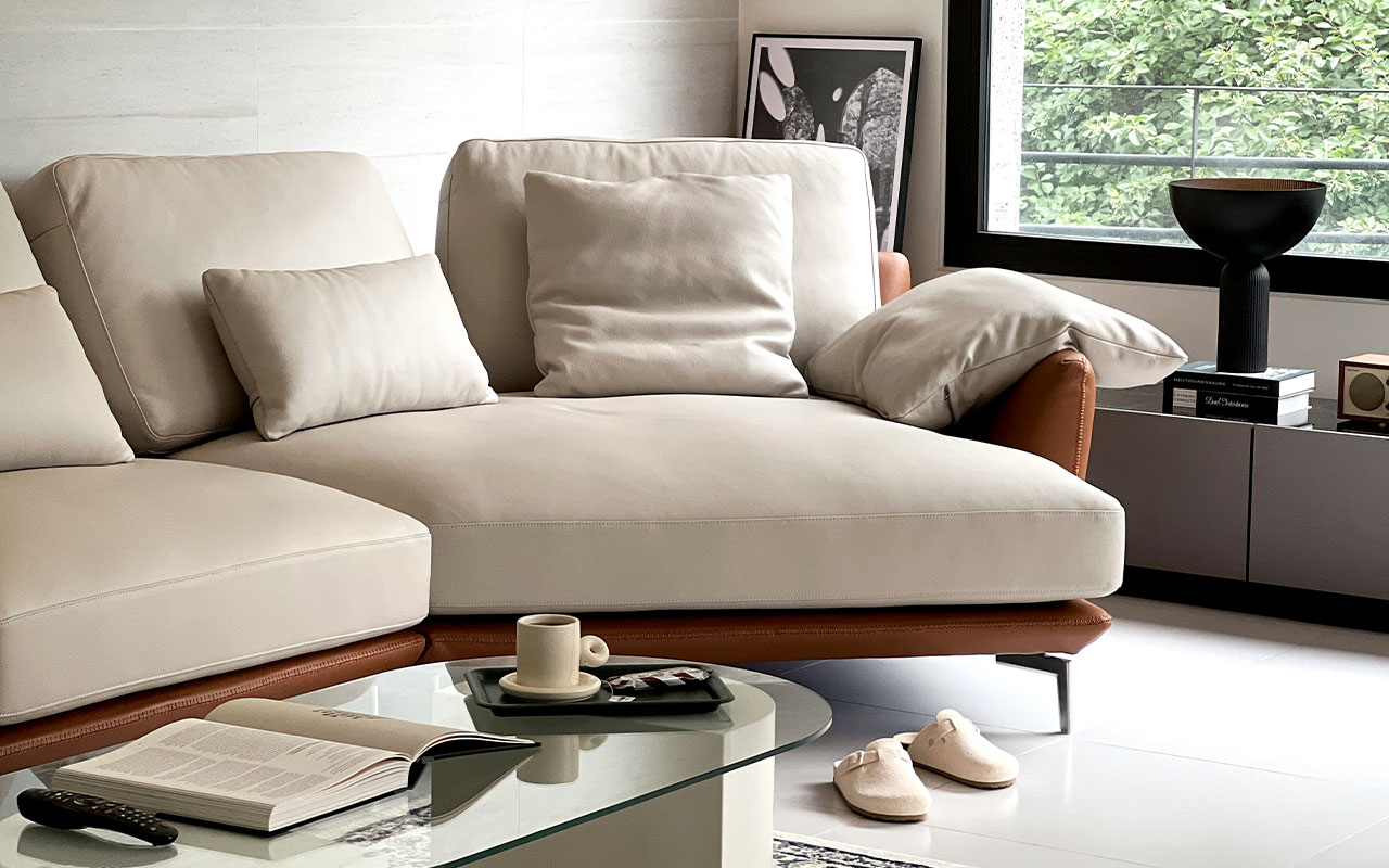 Pillowtalk Sofa Side View