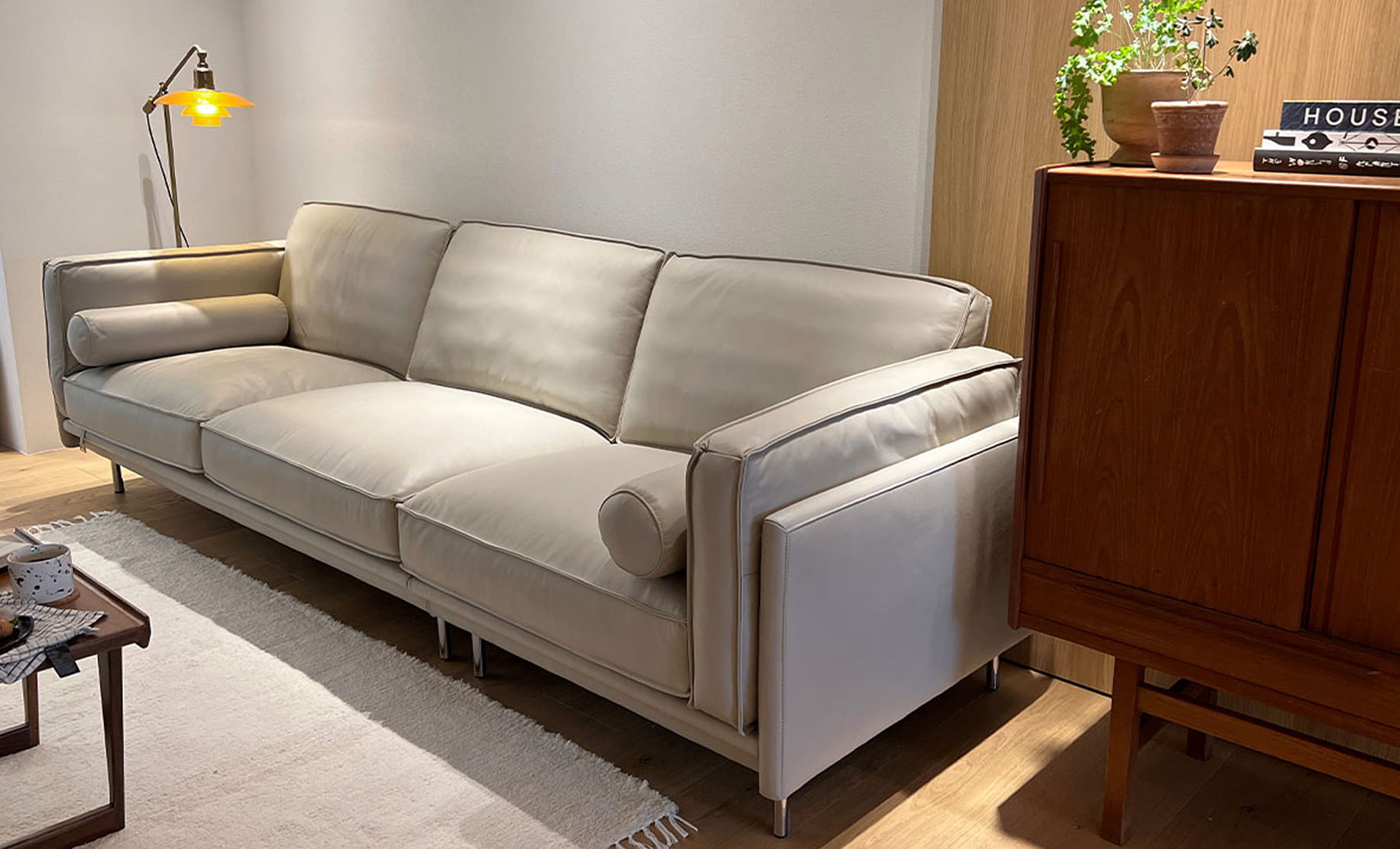 필로우톡 소파를 거실에 배치해본 후기